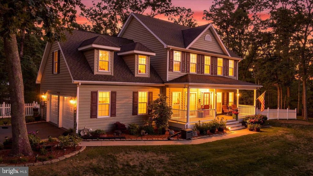 4854 CHERRY RUN RD, Hedgesville, WV 25427