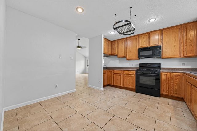 21315 Meadowhill Drive, Spring, TX 77388