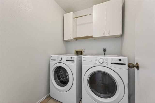 21315 Meadowhill Drive, Spring, TX 77388