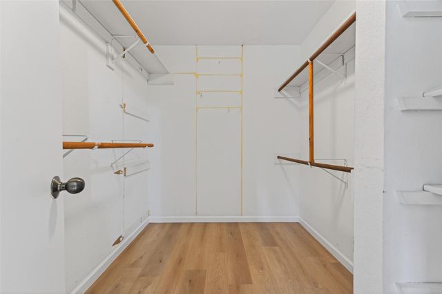 21315 Meadowhill Drive, Spring, TX 77388