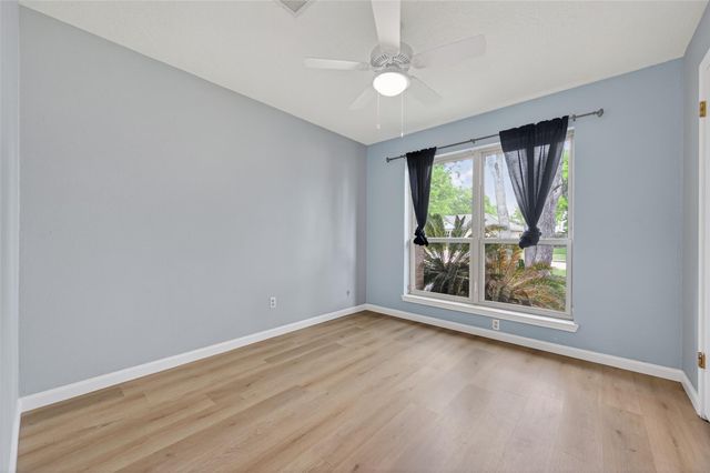 21315 Meadowhill Drive, Spring, TX 77388