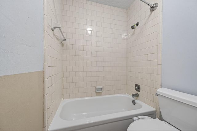 21315 Meadowhill Drive, Spring, TX 77388