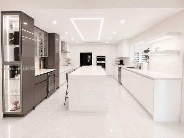 15690 SW 153rd Ct, Miami, FL 33187