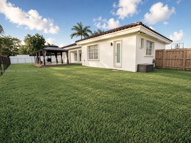 15690 SW 153rd Ct, Miami, FL 33187