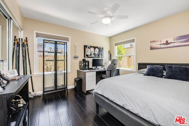 17150 Cantlay Street, Los Angeles, CA 91406