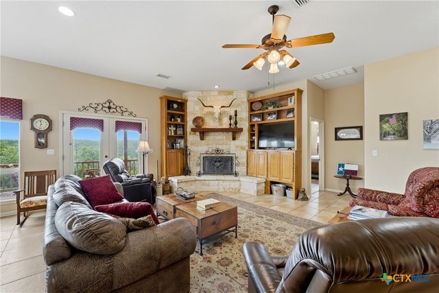 2522 Summit Drive, New Braunfels, TX 78132