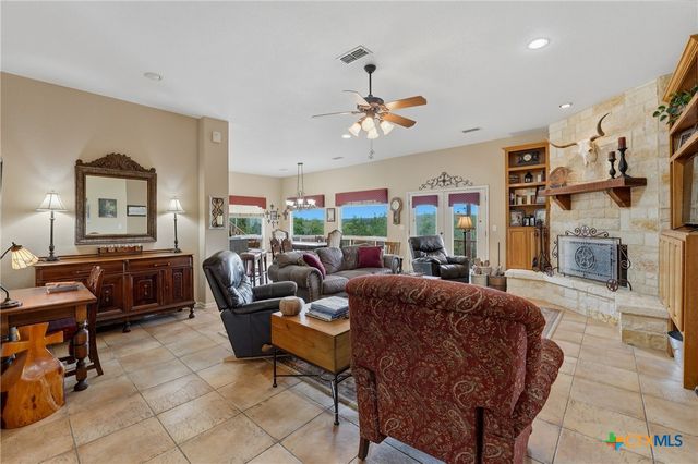2522 Summit Drive, New Braunfels, TX 78132