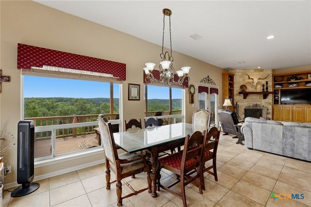 2522 Summit Drive, New Braunfels, TX 78132