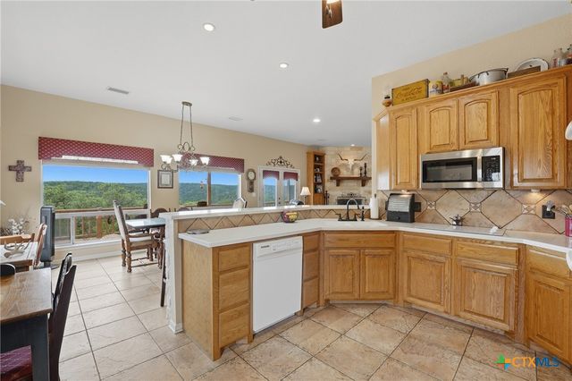 2522 Summit Drive, New Braunfels, TX 78132