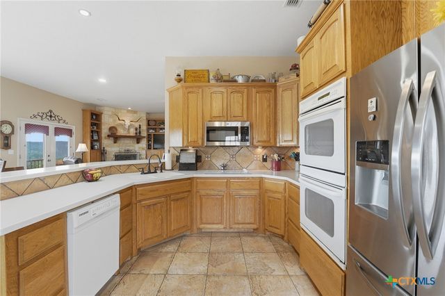 2522 Summit Drive, New Braunfels, TX 78132