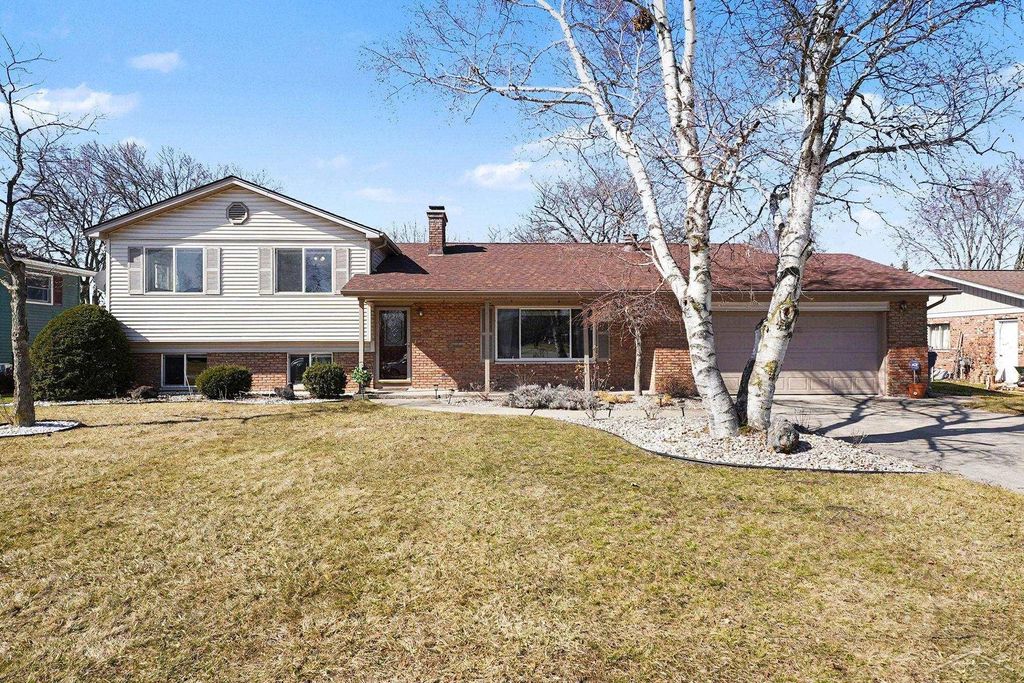 1401 Fromm Drive, Saginaw, MI 48603