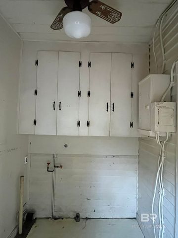 218 5th Street, Chickasaw, AL 36611