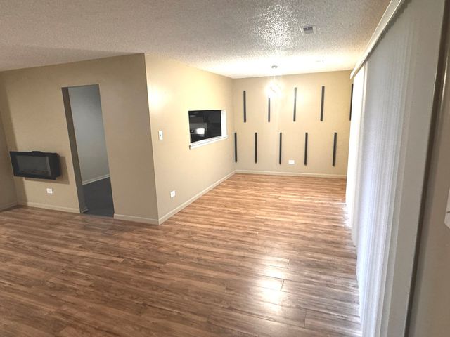 19408 Lake Shore Drive 4N, Lynwood, IL 60411