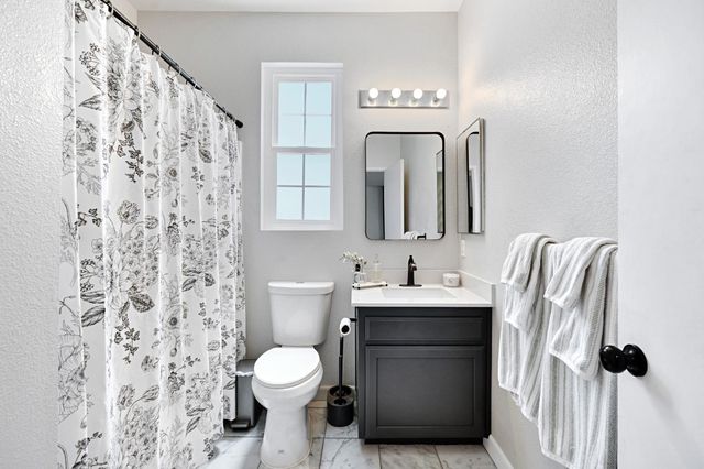 149 Dalton, Sanger, CA 93657