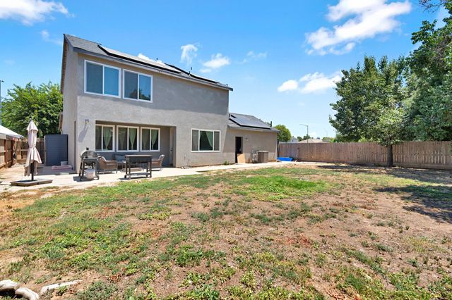149 Dalton, Sanger, CA 93657