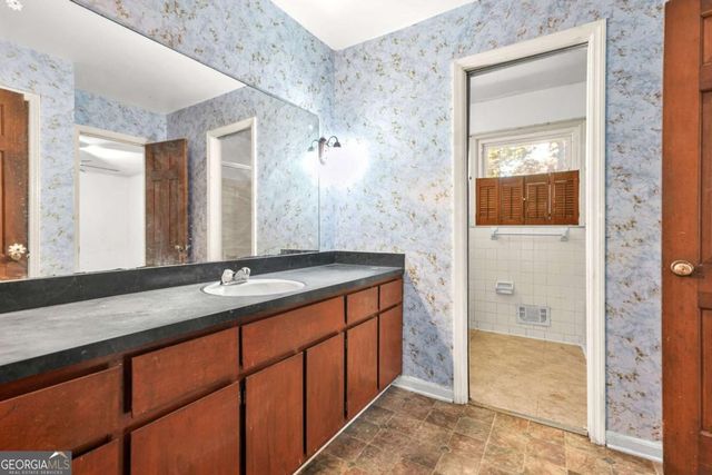 972 Bingham Lane, Stone Mountain, GA 30083