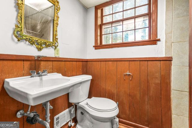 972 Bingham Lane, Stone Mountain, GA 30083