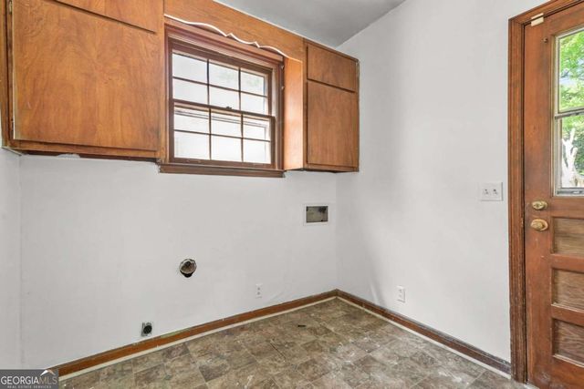 972 Bingham Lane, Stone Mountain, GA 30083