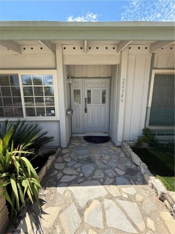 22346 Hartland Street, Canoga Park, CA 91303