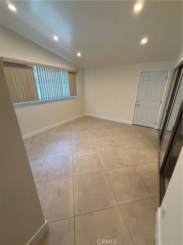 22346 Hartland Street, Canoga Park, CA 91303