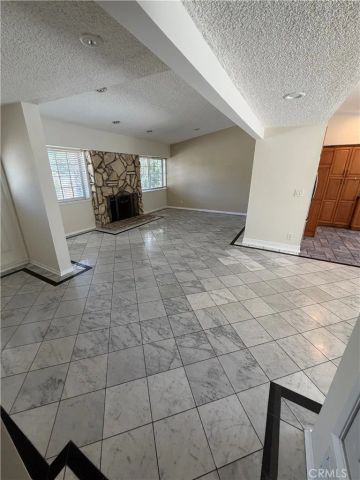 22346 Hartland Street, Canoga Park, CA 91303
