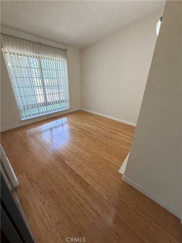 22346 Hartland Street, Canoga Park, CA 91303