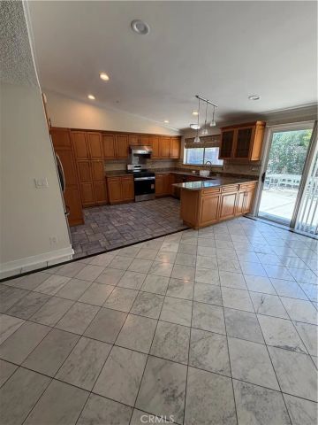 22346 Hartland Street, Canoga Park, CA 91303