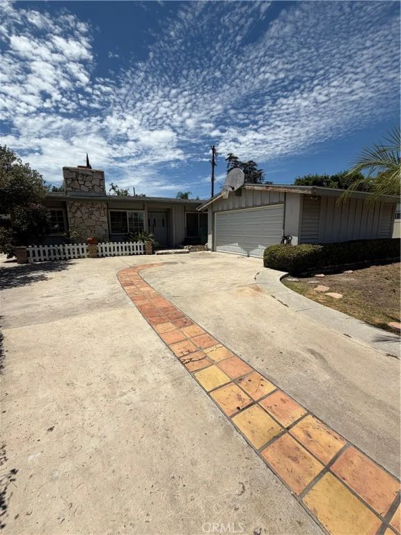22346 Hartland Street, Canoga Park, CA 91303