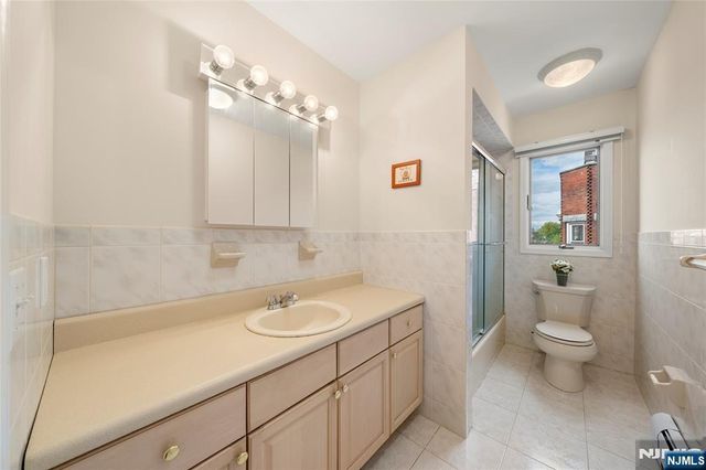 415 Lawton Avenue A, Cliffside Park, NJ 07010
