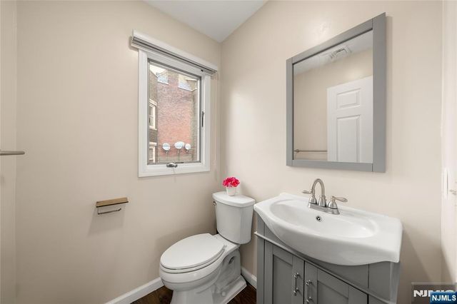 415 Lawton Avenue A, Cliffside Park, NJ 07010