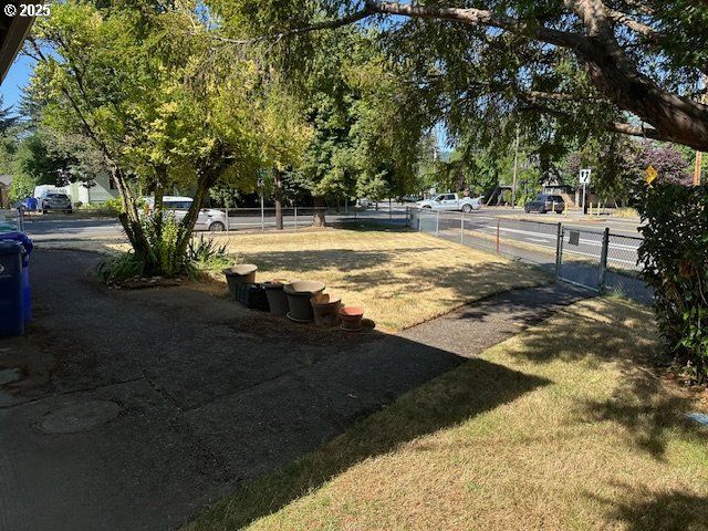 9212 N SAINT LOUIS Ave, Portland, OR 97203