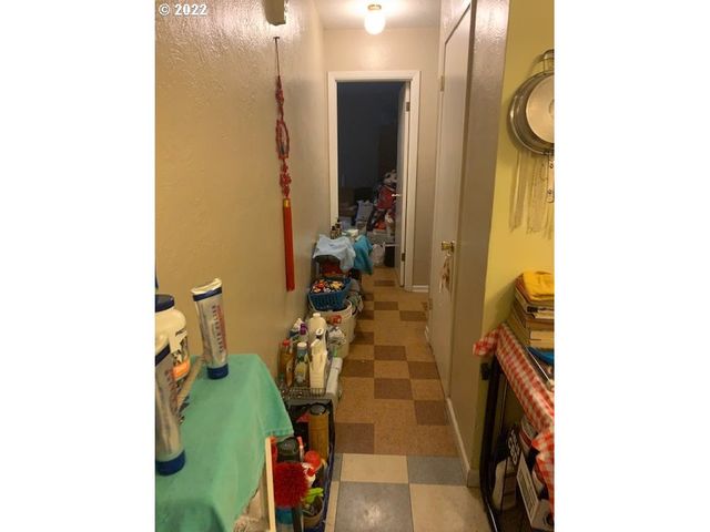 9212 N SAINT LOUIS Ave, Portland, OR 97203