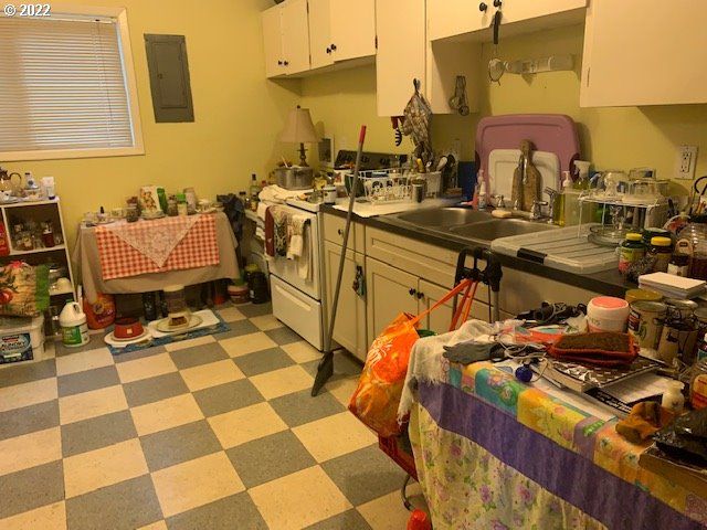 9212 N SAINT LOUIS Ave, Portland, OR 97203