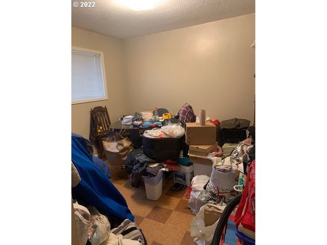 9212 N SAINT LOUIS Ave, Portland, OR 97203