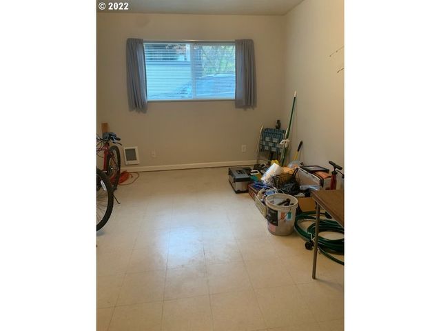 9212 N SAINT LOUIS Ave, Portland, OR 97203