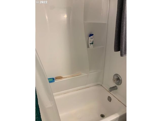 9212 N SAINT LOUIS Ave, Portland, OR 97203