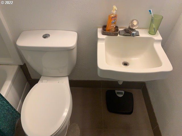 9212 N SAINT LOUIS Ave, Portland, OR 97203