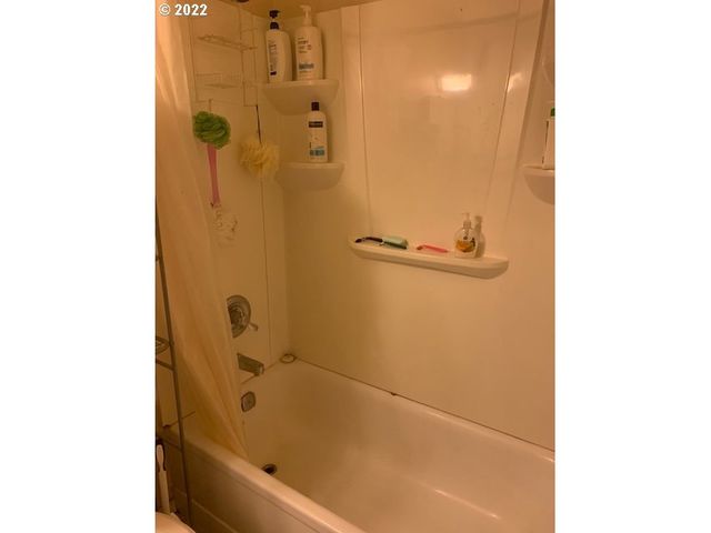 9212 N SAINT LOUIS Ave, Portland, OR 97203