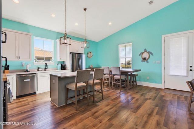 542 Woodward Avenue, Gulfport, MS 39501