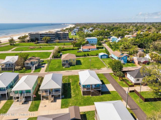 542 Woodward Avenue, Gulfport, MS 39501