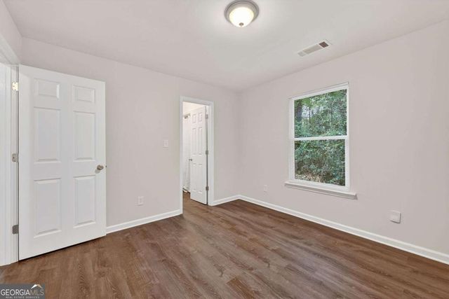 3239 Mchenry Avenue, Decatur, GA 30079