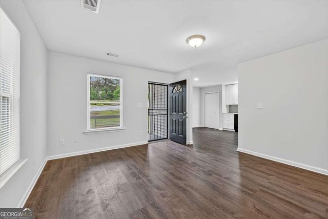 3239 Mchenry Avenue, Decatur, GA 30079