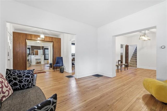 4231 Wyoming Street, Kansas City, MO 64111