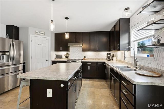 5227 Footpath Court, Eureka, MO 63025