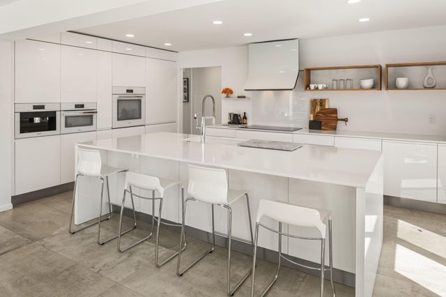 3710 Vincent Avenue S, Minneapolis, MN 55410