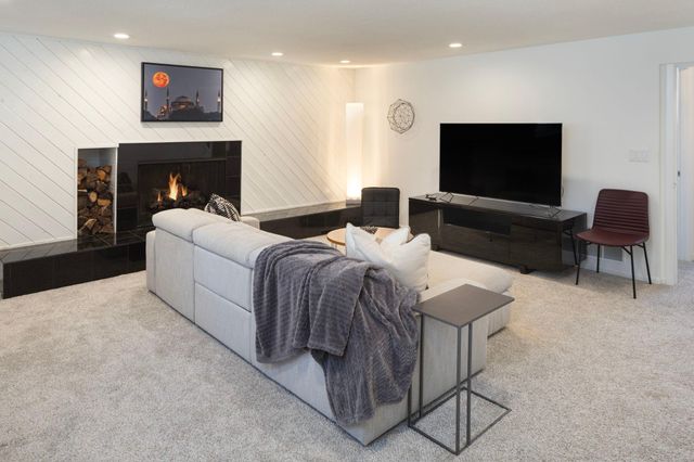 3710 Vincent Avenue S, Minneapolis, MN 55410