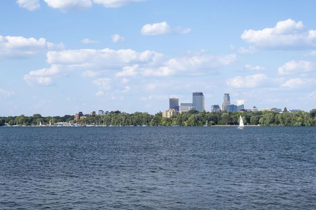 3710 Vincent Avenue S, Minneapolis, MN 55410