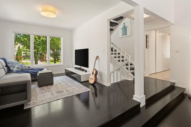 3710 Vincent Avenue S, Minneapolis, MN 55410