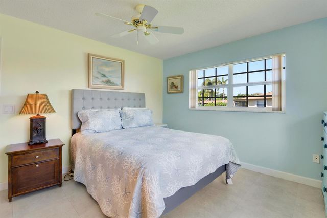 129 Mockingbird Lane, Delray Beach, FL 33445