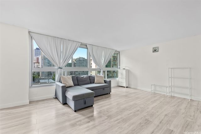 2421 Tusitala Street 803, Honolulu, HI 96815